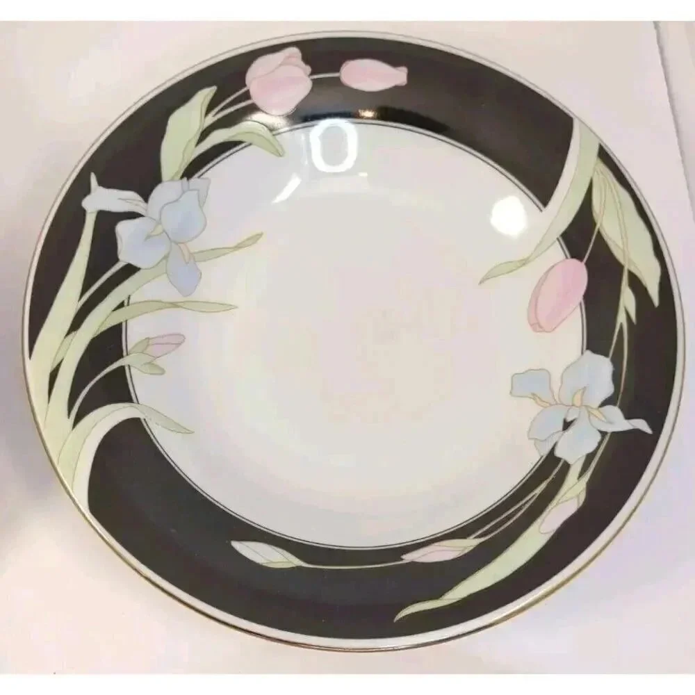 Fairfield Fine China by Vanessa Yung Shen, 4 - 8